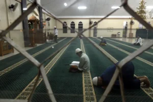 Doa Agar Terhindar Dari Gangguan Sihir dan Hasad, Amalan Perlindungan Islam