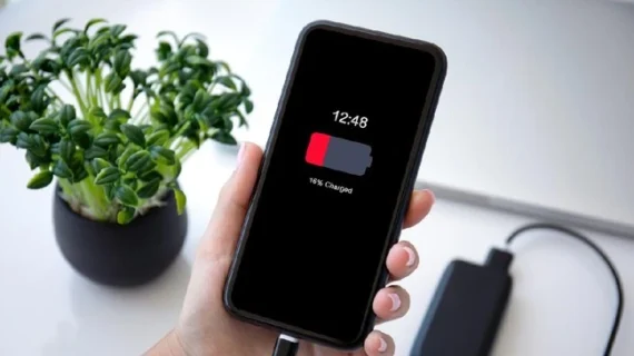 Baterai HP Cepat Habis Walau Jarang Dipakai? Ini Penyebabnya