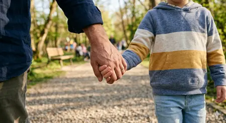 Ayah Wajib Hadir: Pesan Penting dari Gerakan Ayah Teladan Indonesia
