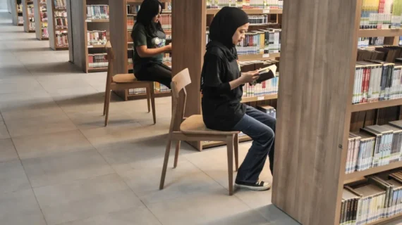 Ramai-Ramai Kembali ke Perpustakaan