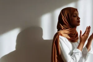 7 Doa Memohon Perlindungan kepada Allah dari Orang Jahat, Bencana, hingga Musibah, Lengkap Arab, Latin, dan Artinya