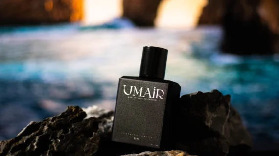 Umair ADN Extrait de Parfum Aroma Premium yang Tahan Lama untuk Menemani Setiap Aktivitas