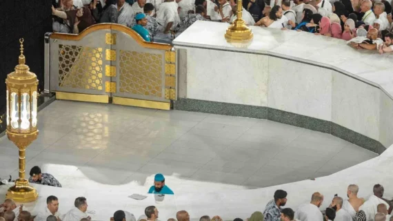 Wajib Tahu! Masuk Hijr Ismail Kini tak Bisa Sembarangan, Ada Antrean Khusus Jemaah Perempuan
