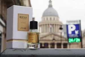 Umair Royyan Extrait de Parfum Perpaduan Rempah dan Amber yang Elegan untuk Penampilan Berkelas
