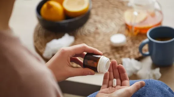 Jarak Aman Minum Obat Setelah Konsumsi Minuman Tertentu