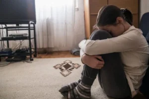 7 Kesalahan Orang Tua yang Membuat Anak Enggan Terbuka dan Bercerita