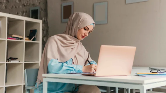 Ini Dalil Perintah Berjilbab dalam Alquran dan Hadis