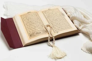 Benarkah Bahaya Terbesar Datang dari Orang Terdekat? Ini Pesan QS Al-Mujadilah Ayat 14