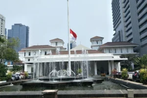 Mengapa Bendera Merah Putih Dikibarkan Setengah Tiang? Ternyata Ada Aturan dan Maknanya