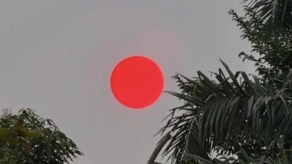 BMKG Beri Penjelasan Soal Matahari Merah Muncul di Medan